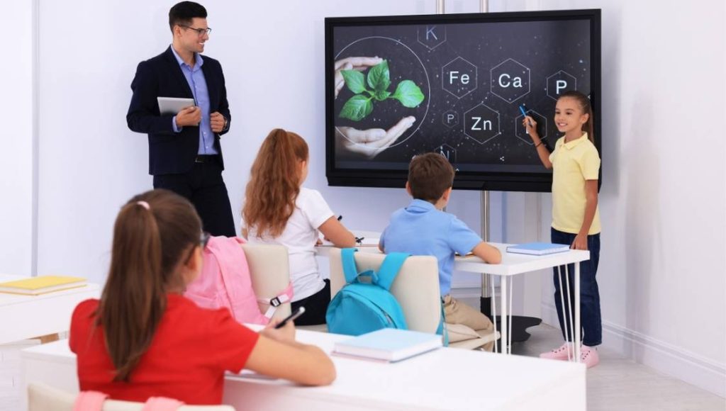 Interactive Learning Tools That Make Education Fun for Kids - Ovobots